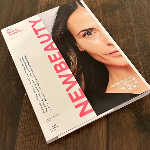 Dillards Beauty Essentials Collection Set - Picture 4 of 6